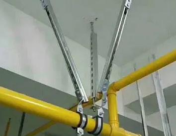 闸阀支撑架的质量要求。价格决定了海伦抗震支撑框架的质量。